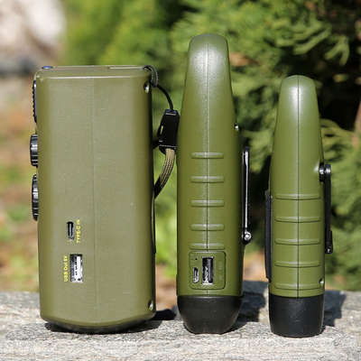 550mAh Solar Powered Flashlight USB Charging Hand Crank Flashlight Outdoor Survival Emergency Radio Flashlight